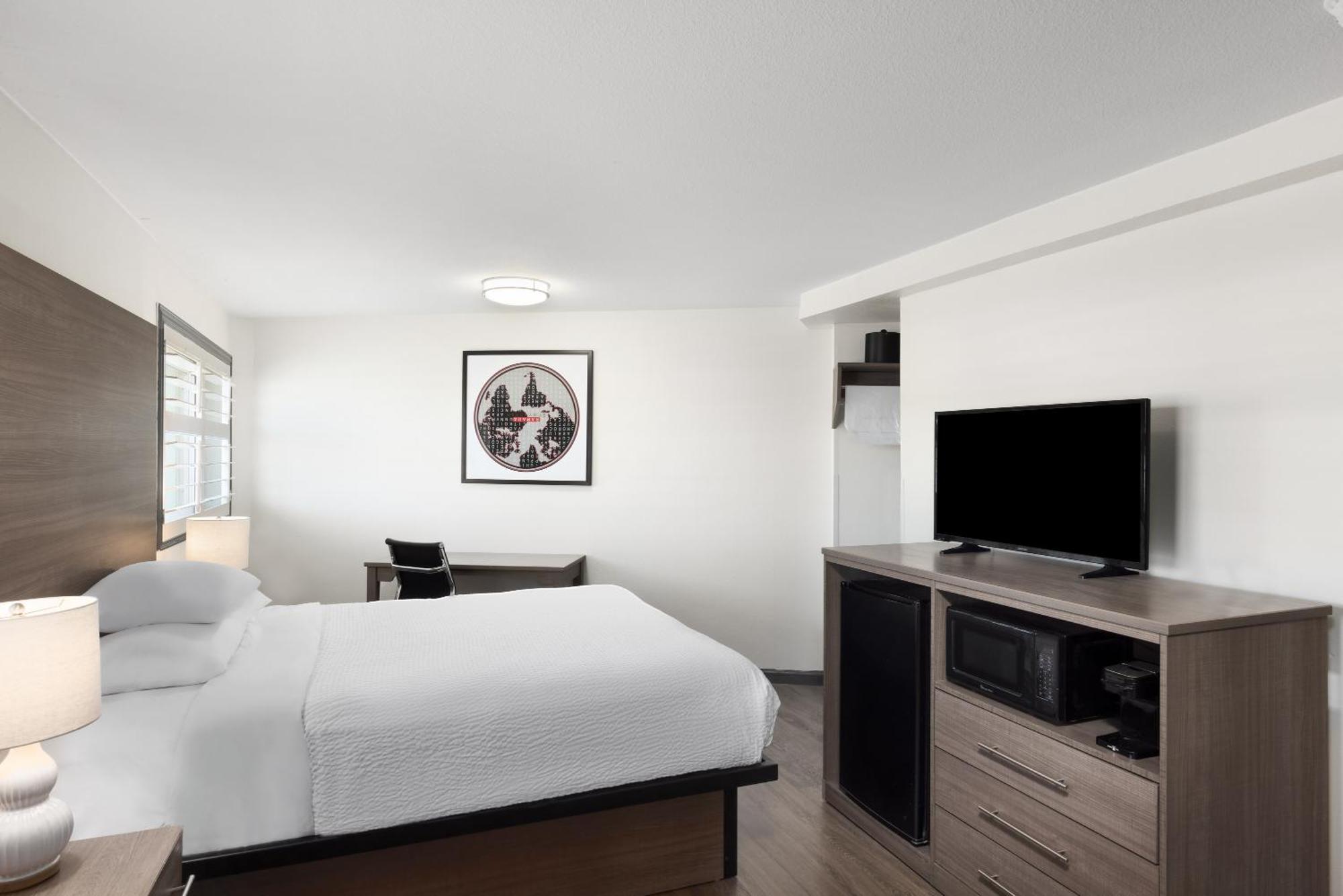 Ramada By Wyndham Medford Airport North Motel Buitenkant foto